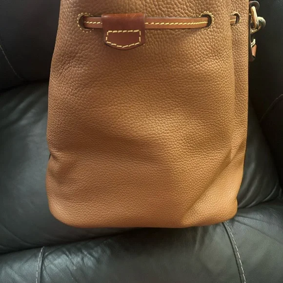 Dooney & Bourke Tan Leather Shoulder Bag - Picture 6 of 7